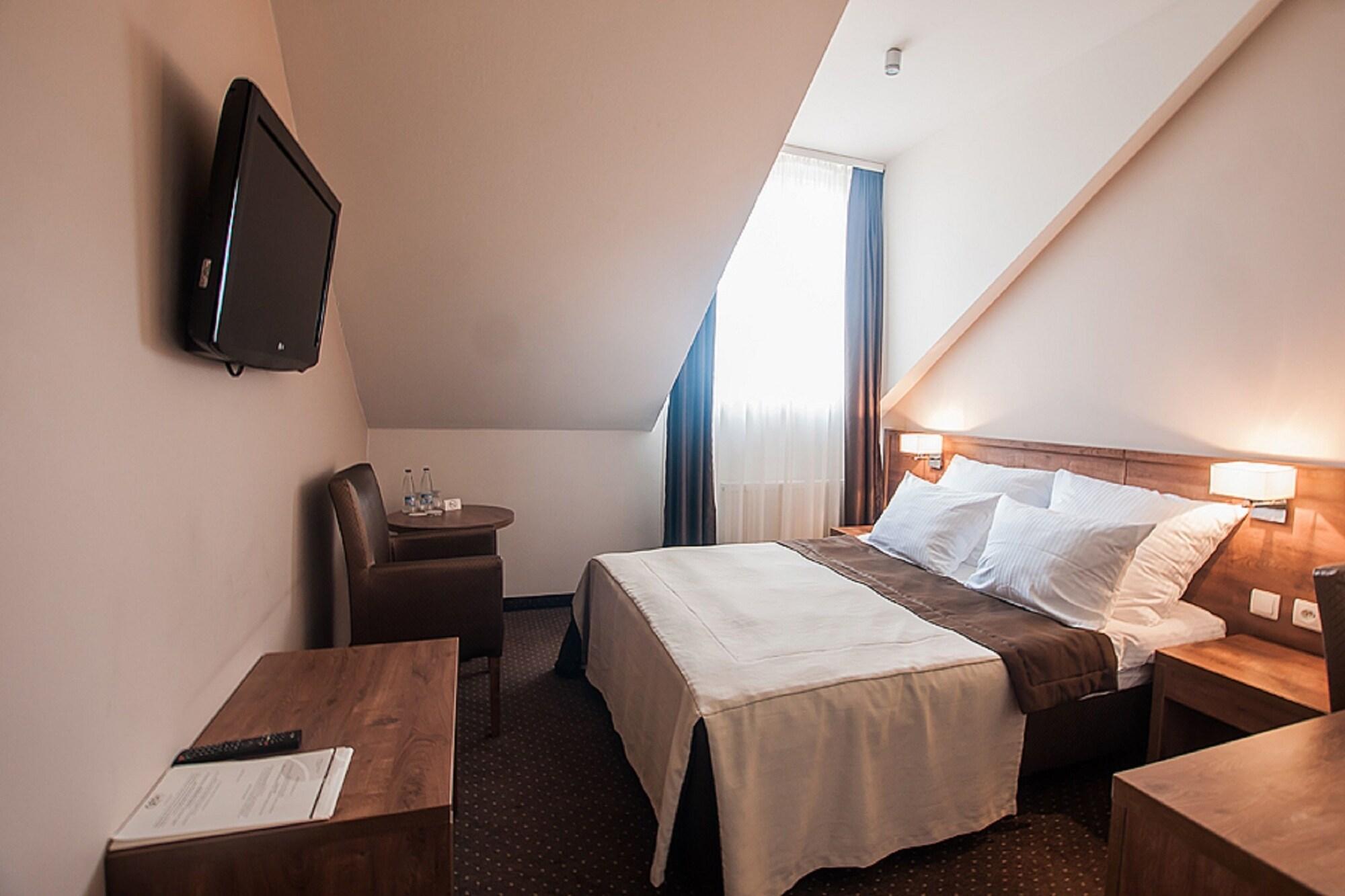 Hotel Gem Wroclaw Exterior photo